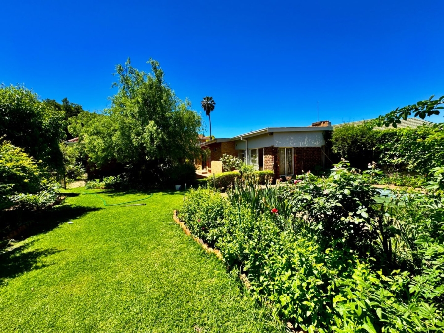 5 Bedroom Property for Sale in Potchefstroom North North West